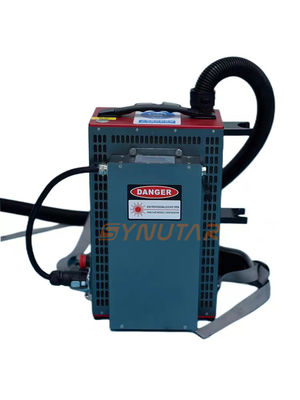 Metalowe małe ręczne urządzenie do czyszczenia laserowego 2000W System chłodzenia wodnym