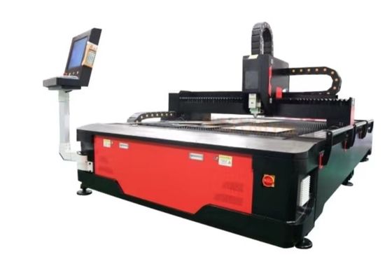 Precyzyjna maszyna do cięcia laserowego włókna 10,6um z systemem sterowania Cypcut - 1500 * 3000mm obszar roboczy